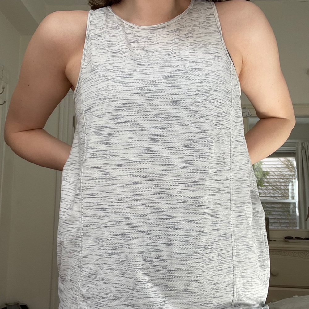 Lululemon open back workout tank top